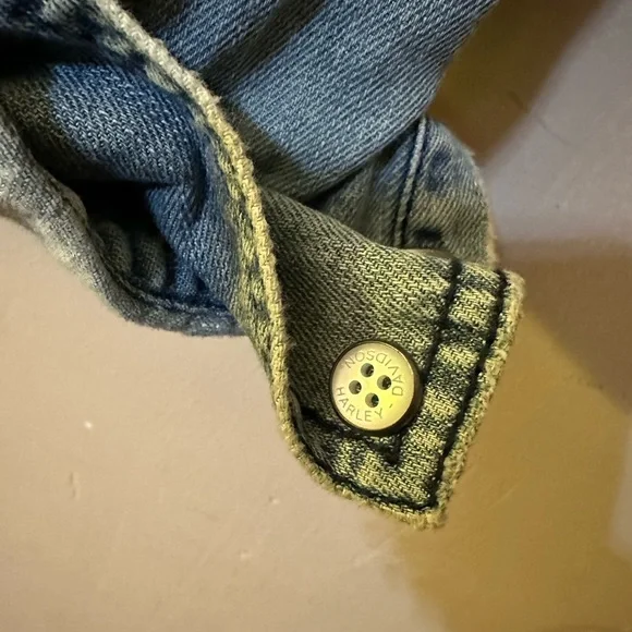 Harley Davidson snap up faded denim shirt with steel bling collar - Picture 3 of 12